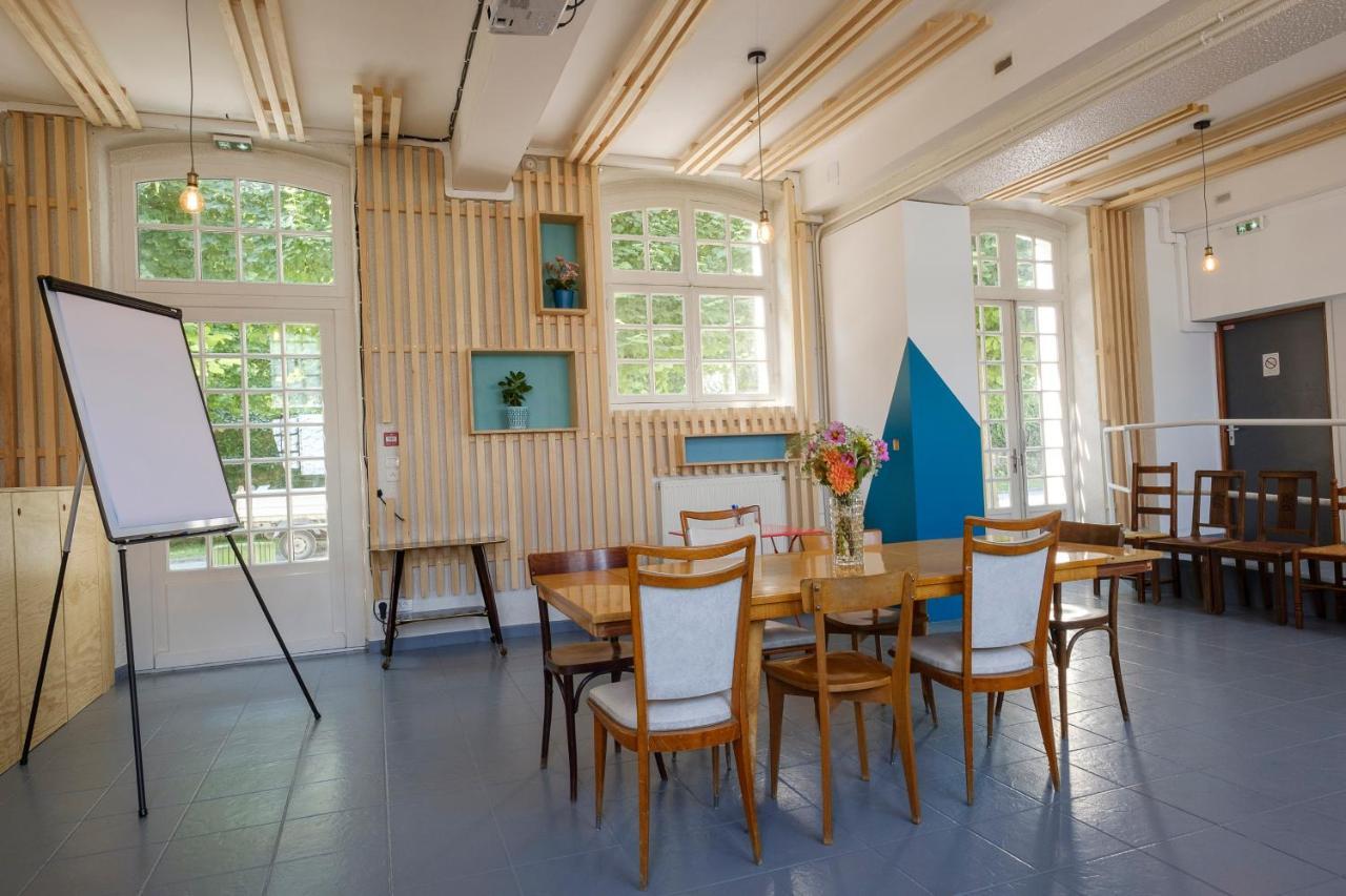 Auberge La Maison Montreau Montreuil  Eksteriør billede